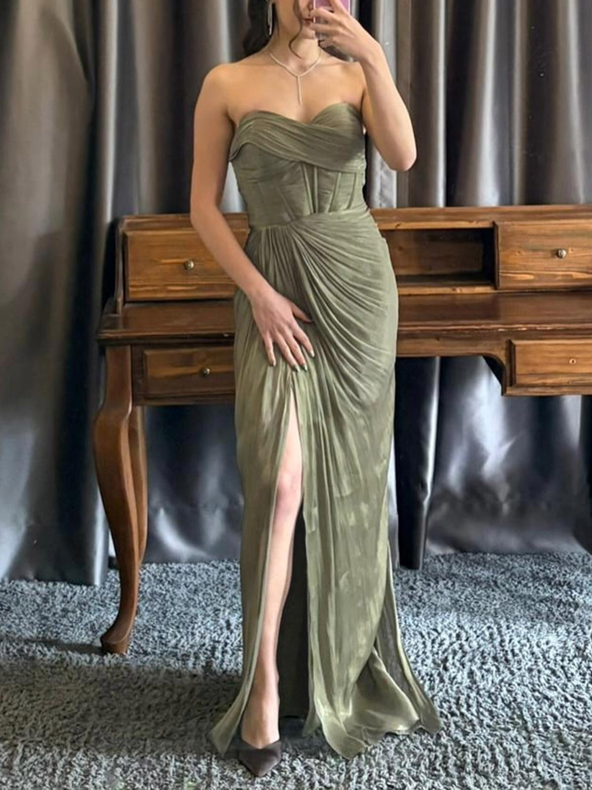 Sheath/Column Sweetheart Sleeveless Sweep Train Evening Dresses With Split Front/Pleated