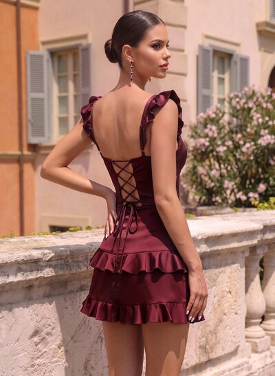 Sheath/Column Sweetheart Sleeveless Mini Matte Satin Homecoming Dresses