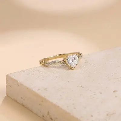 0.8CT 6*6mm Heart Cut Moissanite Engagement Rings In Sterling Silver