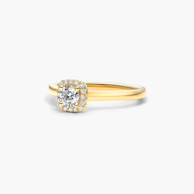 0.67CT 5*5mm Round Cut Moissanite Engagement Rings In Sterling Silver