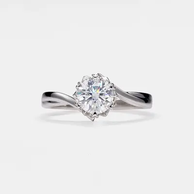 1.2ct 7x7mm Round Cut Moissanite Engagement Rings in Sterling Silver