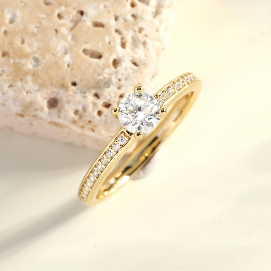 1.24ct 6.5x6.5mm Round Cut Moissanite Engagement Ring In Sterling Silver
