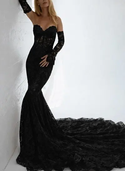 Trumpet/Mermaid Sweetheart Long Sleeves Court Train Lace/Tulle Wedding Dress