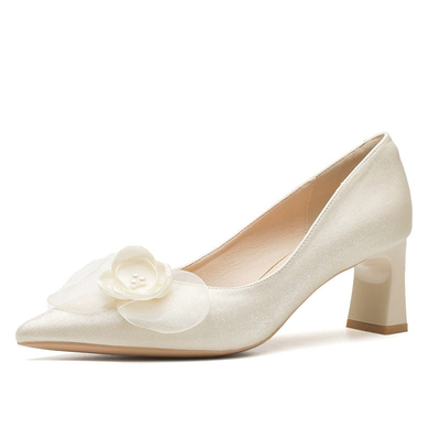 Chunky Heel Point Toe Wedding Shoes With Flower
