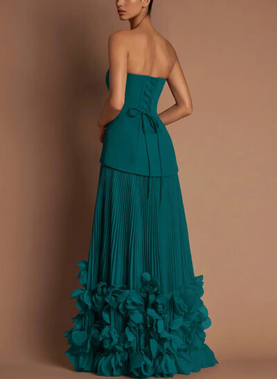Sheath/Column Strapless Sleeveless Floor-Length Chiffon Wedding Dresses With Pleated/Flower