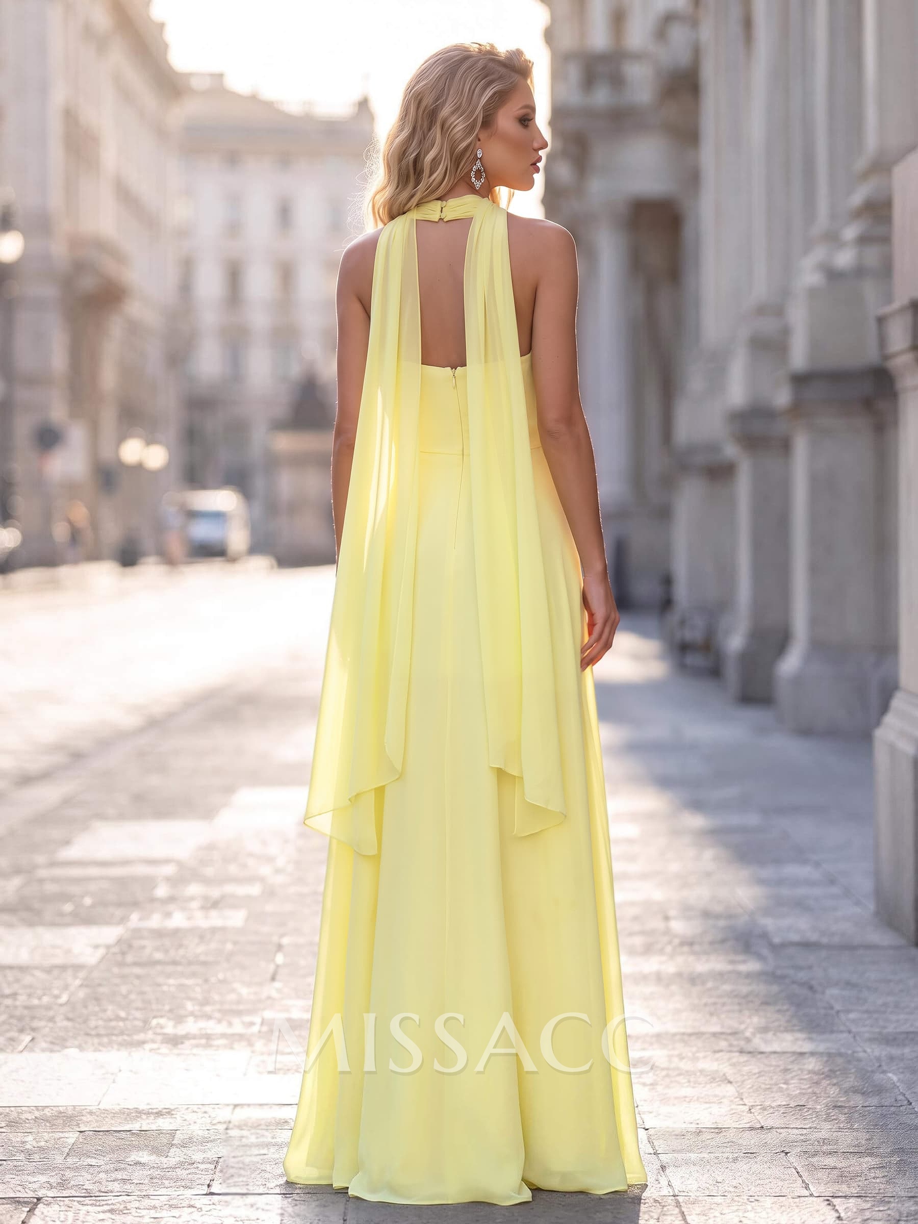 A-Line High Neck/Halter Sleeveless Floor-Length Chiffon Evening Dresses