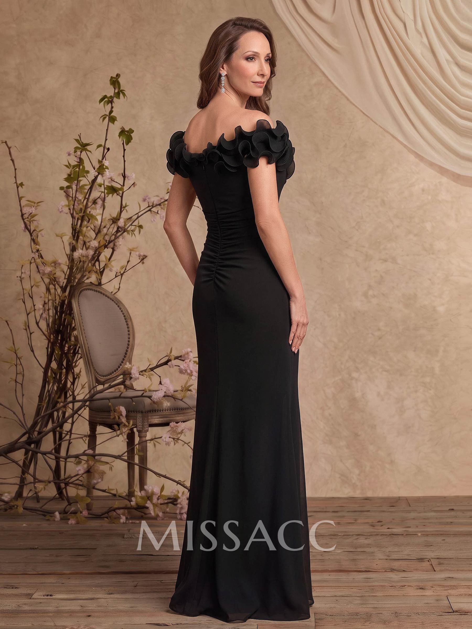 Sheath/Column Off-The-Shoulder Sleeveless Floor-Length Chiffon Mother Of The Bride Dresses With