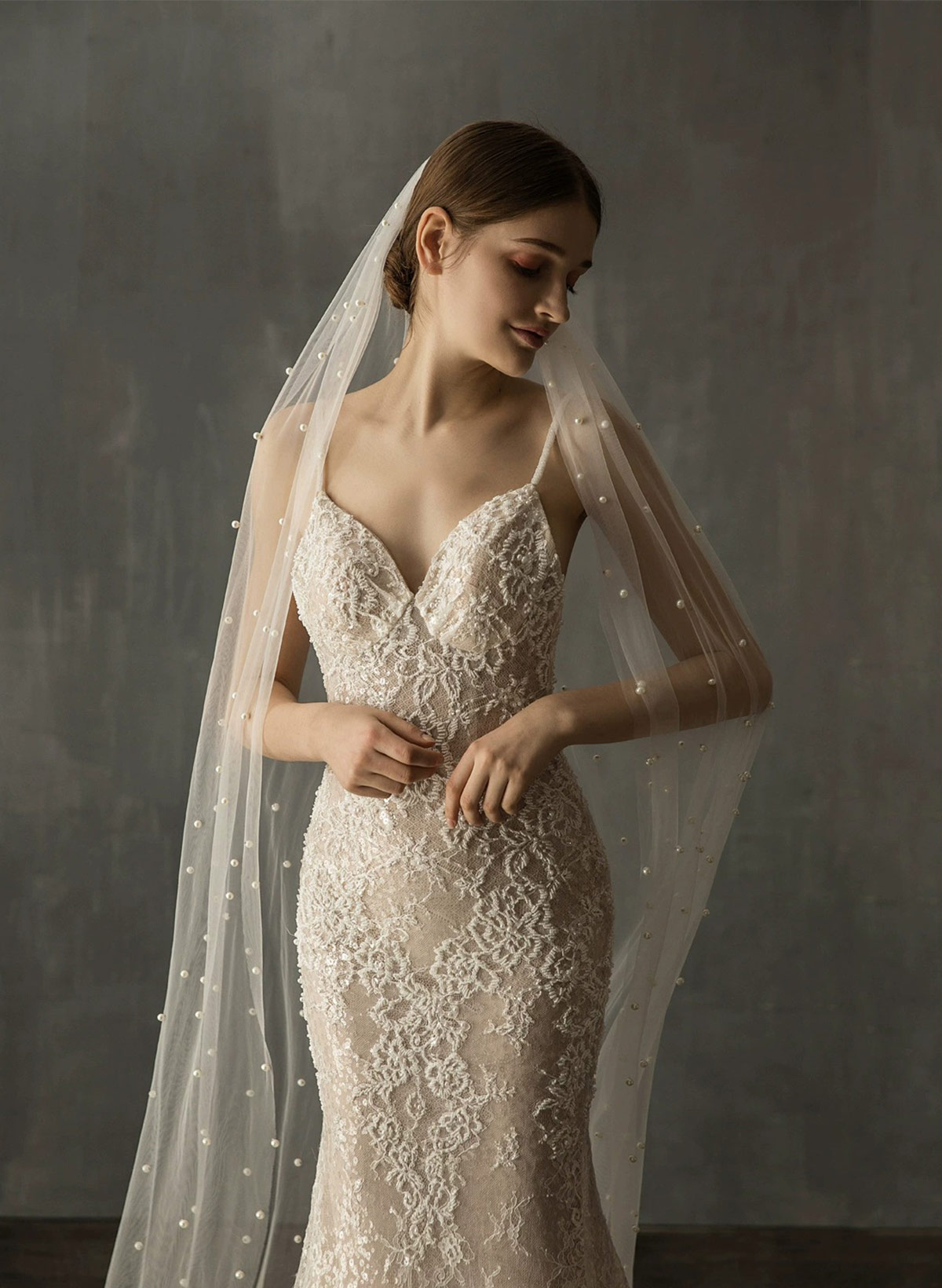 Pencil Edge Faux Pearl One-Tier Tulle Cathedral Bridal Veils
