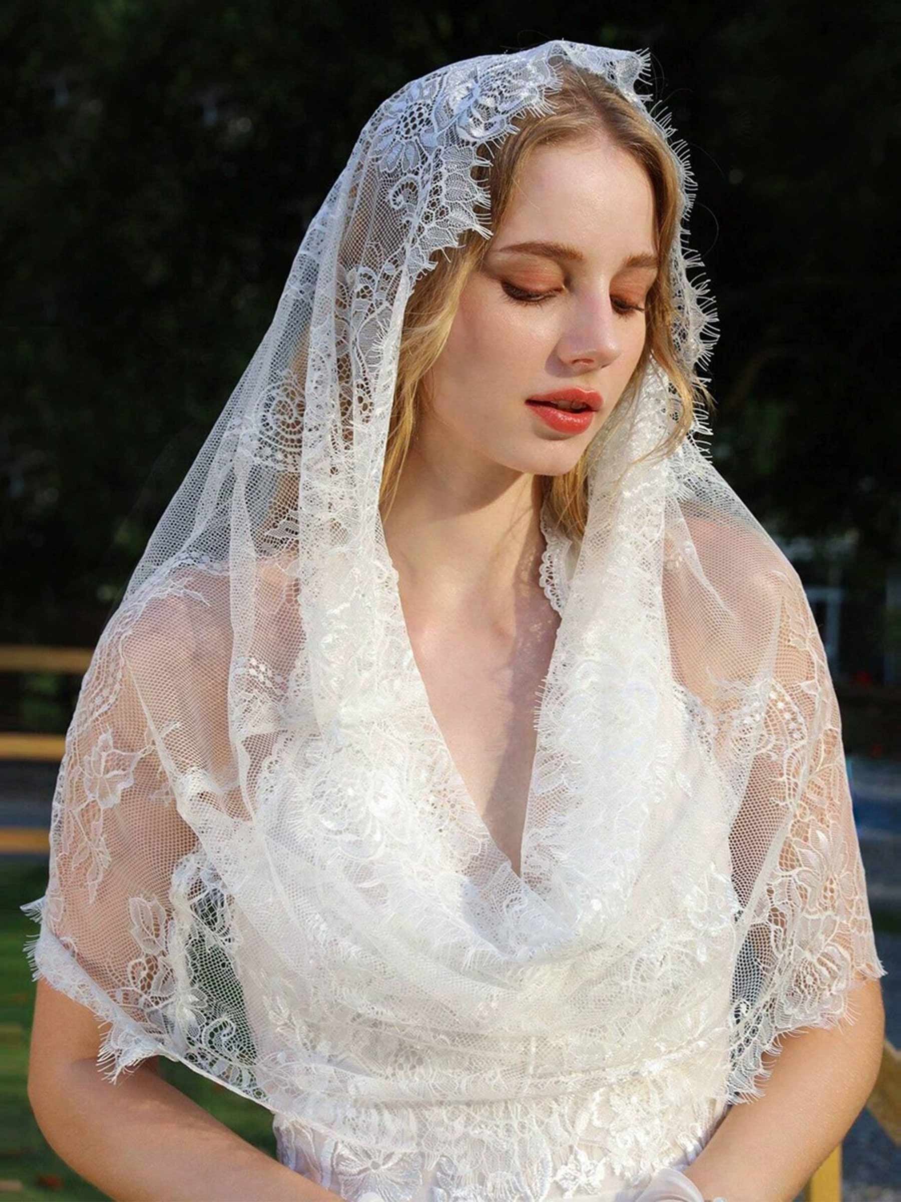 Lace One-Tier Elbow Bridal Veils