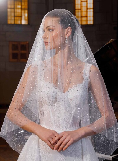Cut Edge Rhinestones One-Tier Tulle Fingertip Bridal Veils