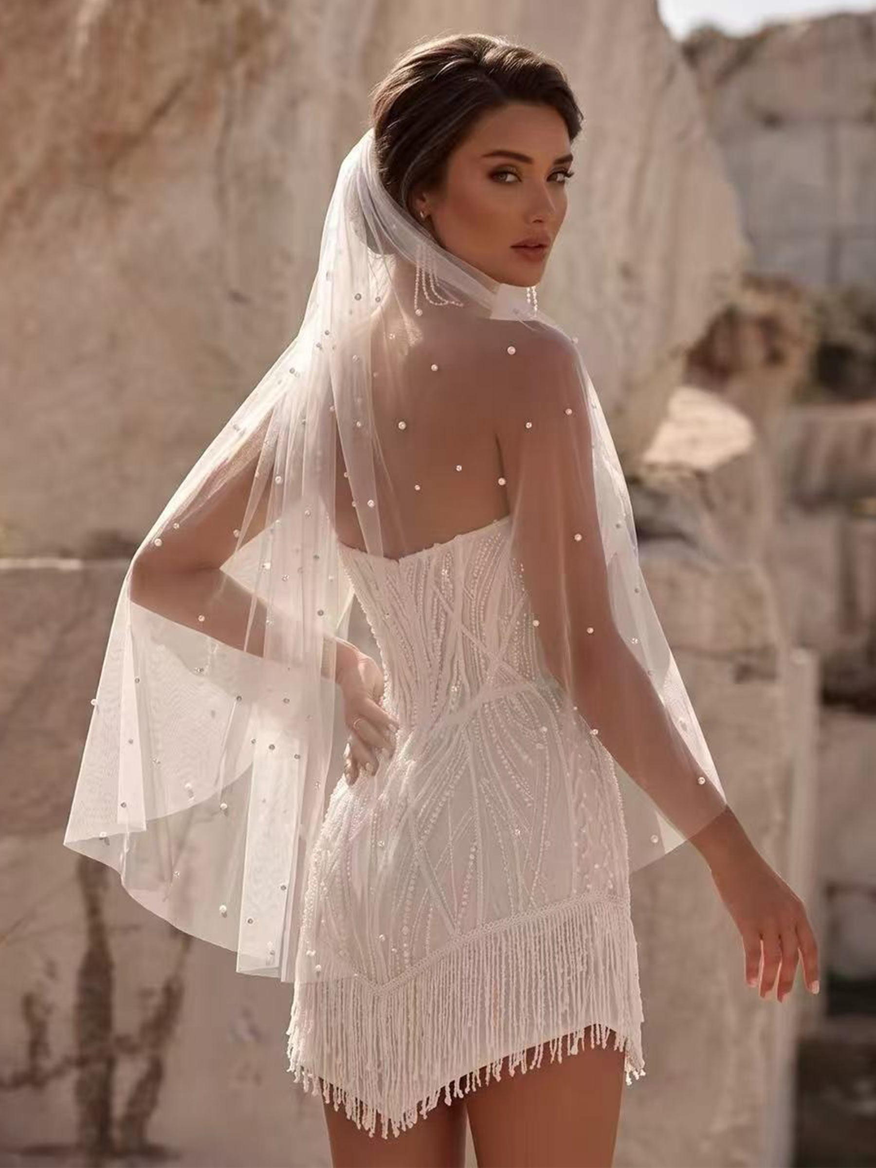 Cut Edge Faux Pearl One-Tier Tulle Fingertip Bridal Veils