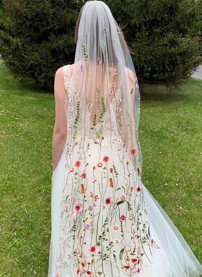 Cut Edge Floral One-Tier Tulle Fingertip Bridal Veils