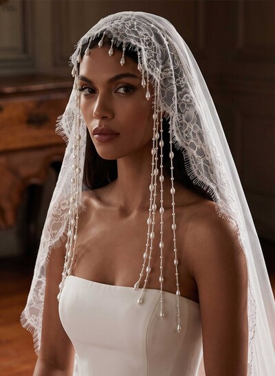 Lace Applique Edge Beading Two-Tier Tulle Fingertip Bridal Veils