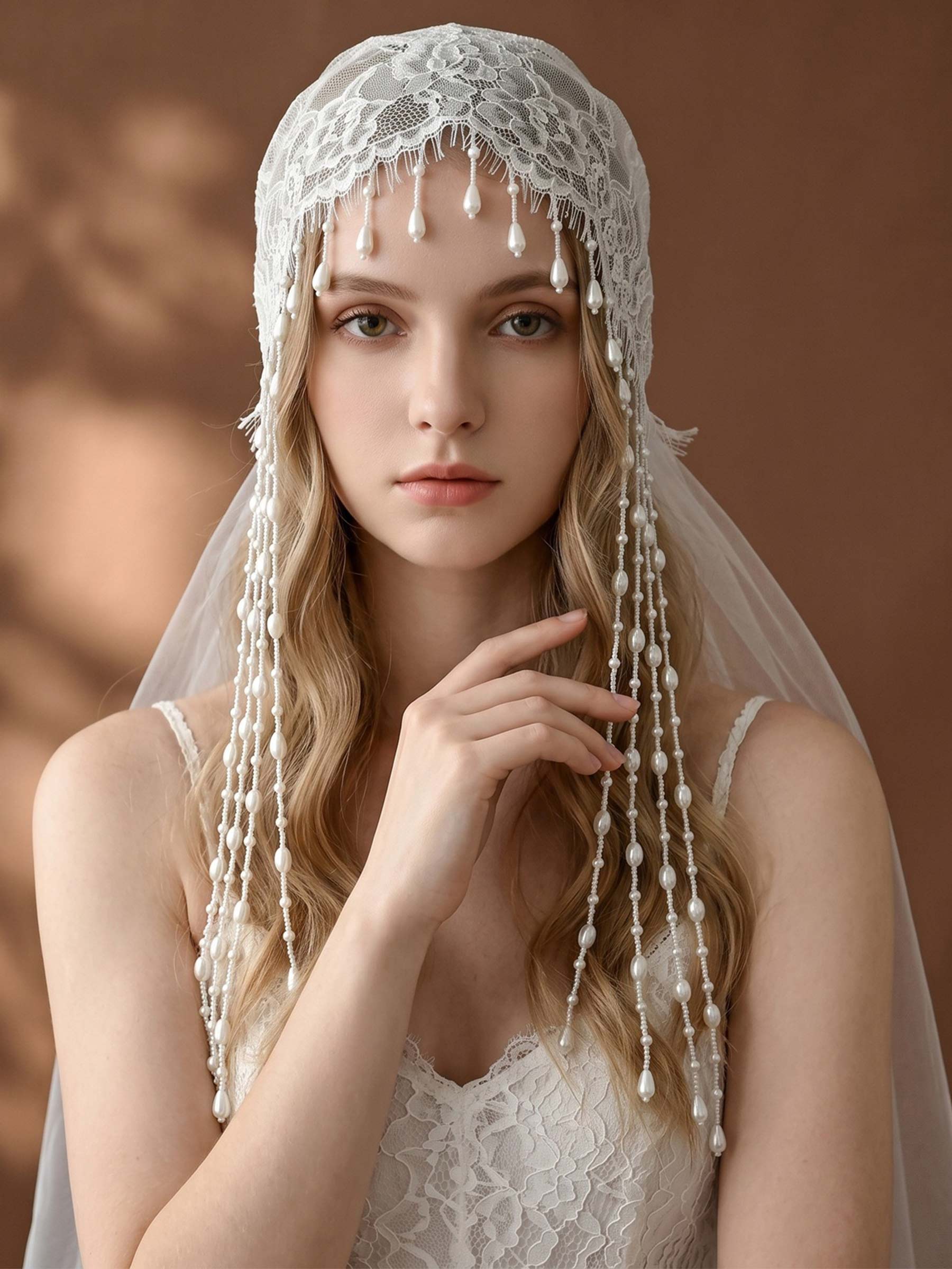 Lace Applique Edge Beading Two-Tier Tulle Fingertip Bridal Veils