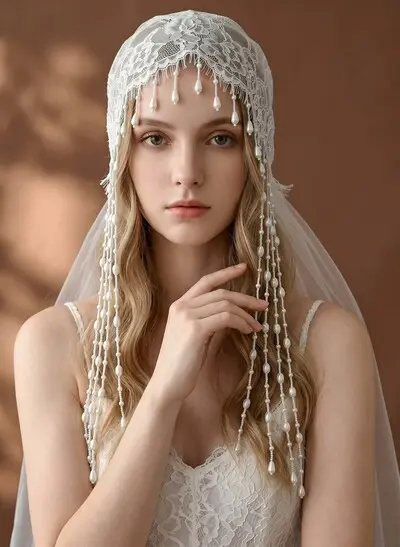Two-Tier Tulle Fingertip Bridal Veil with Beaded Lace Appliqué Edge