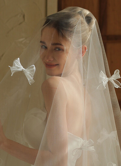Cut Edge Bowknot One-Tier Tulle Waltz Bridal Veils