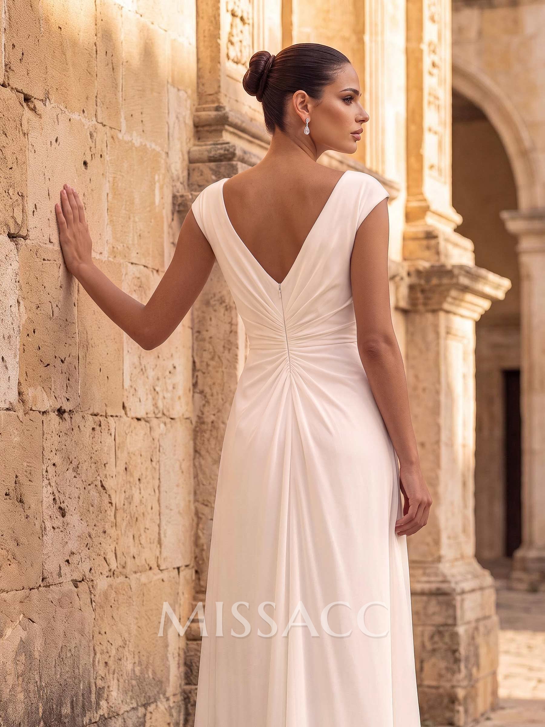 Sheath/Column Scoop Neck Sleeveless Floor-Length Chiffon Wedding Dresses With Ruffle/High Split