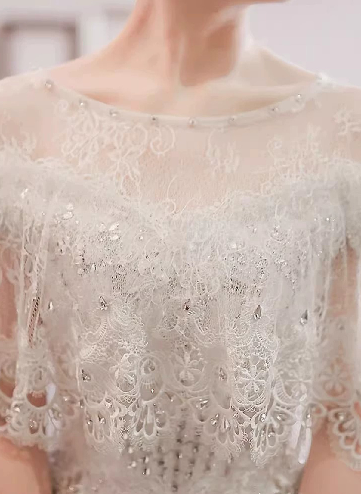 Pullover Lace Bolero With Lace/Rhinestone