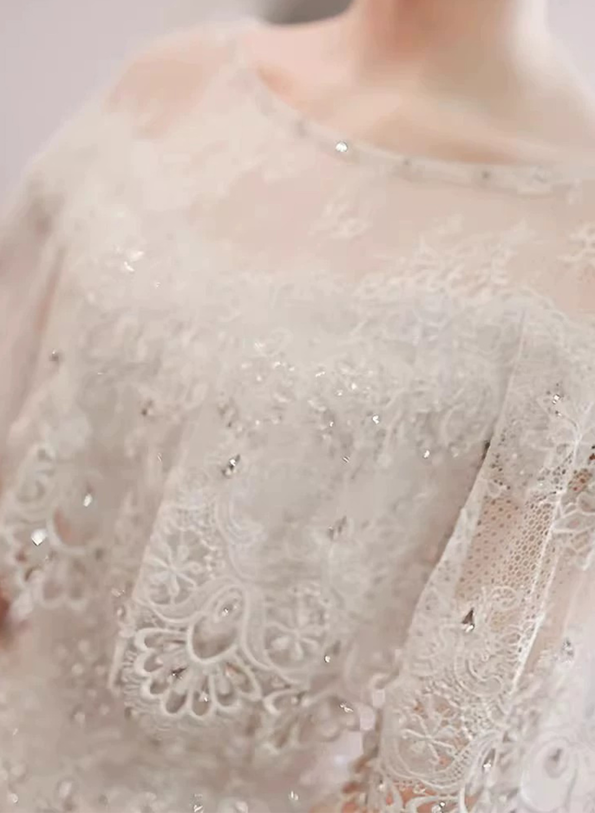 Pullover Lace Bolero With Lace/Rhinestone