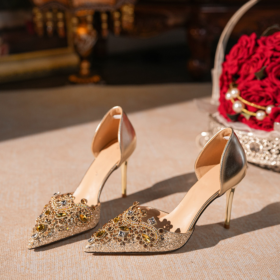 High Heel Glitter Point Toe Wedding Shoes With Rhinestone