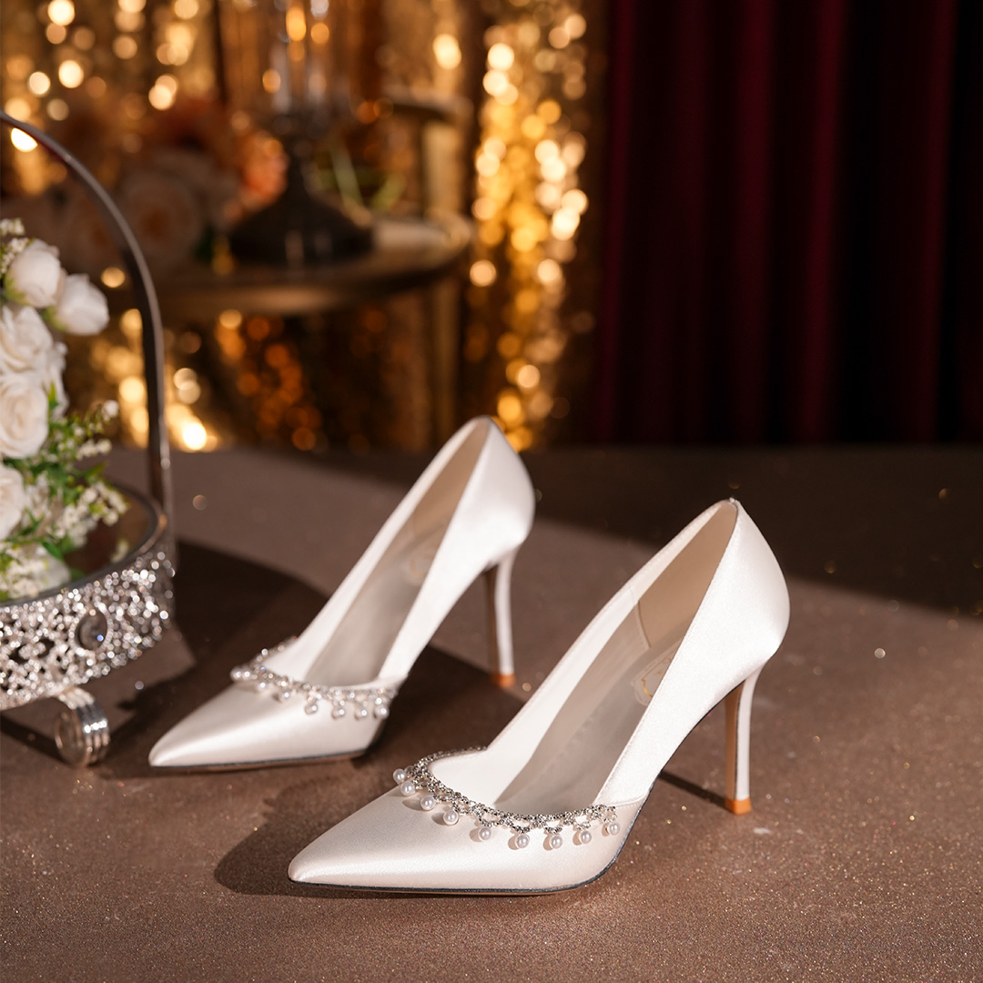 High Heel Satin Point Toe Wedding Shoes With Imitation Pearl