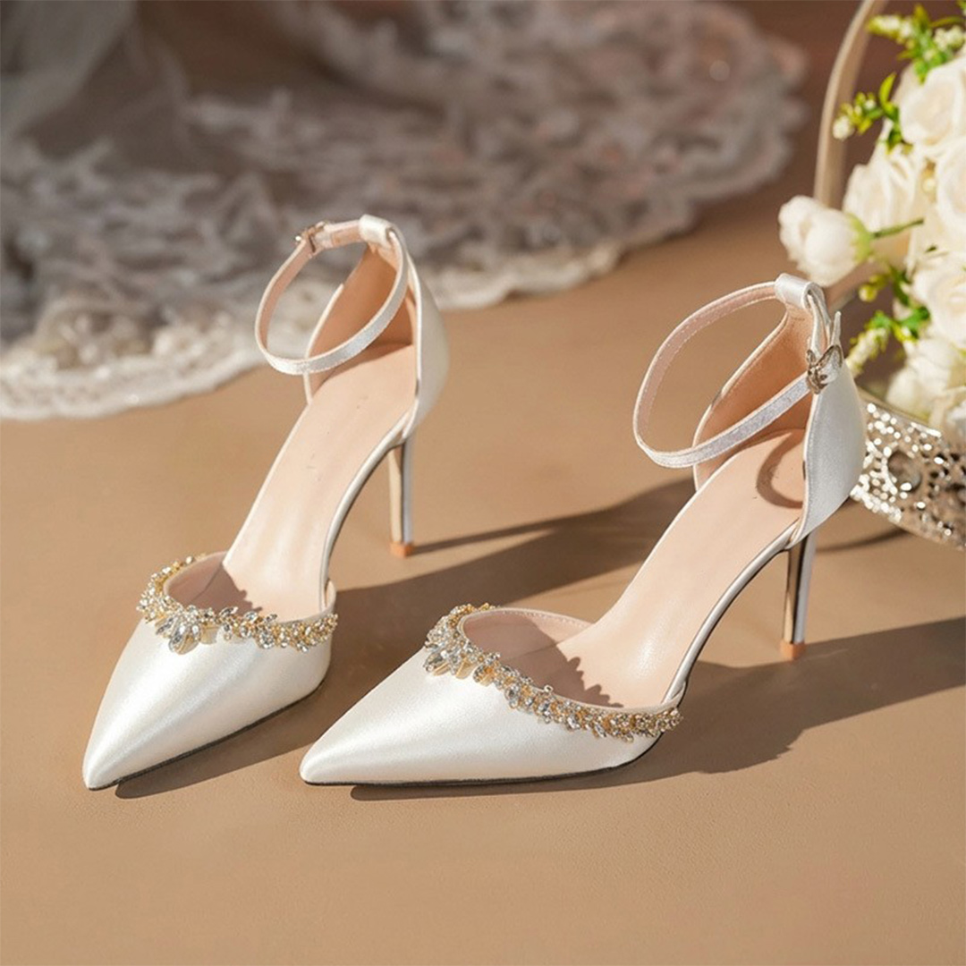 High Heel Satin Point Toe Wedding Shoes With Rhinestone
