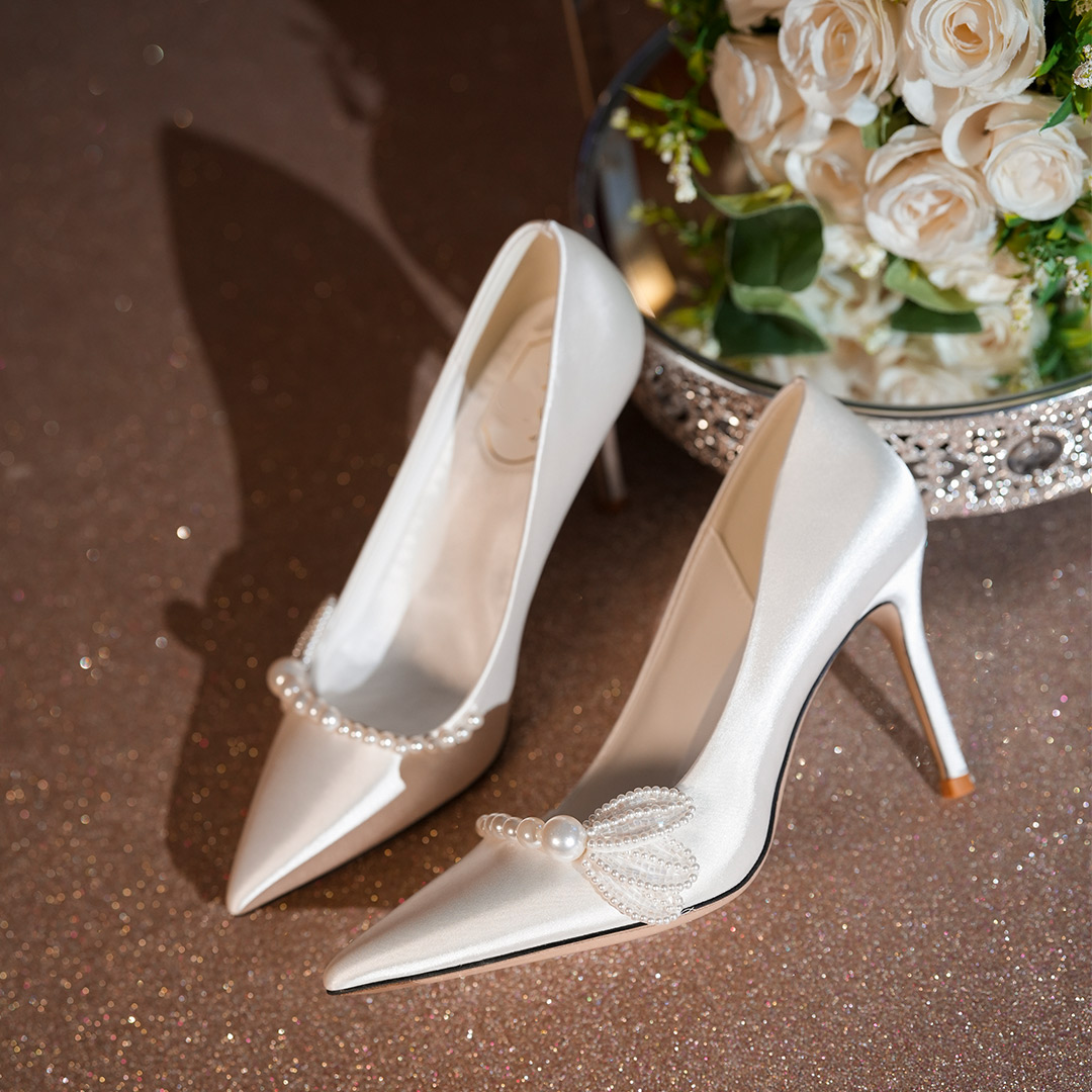 High Heel Satin Point Toe Wedding Shoes With Imitation Pearl