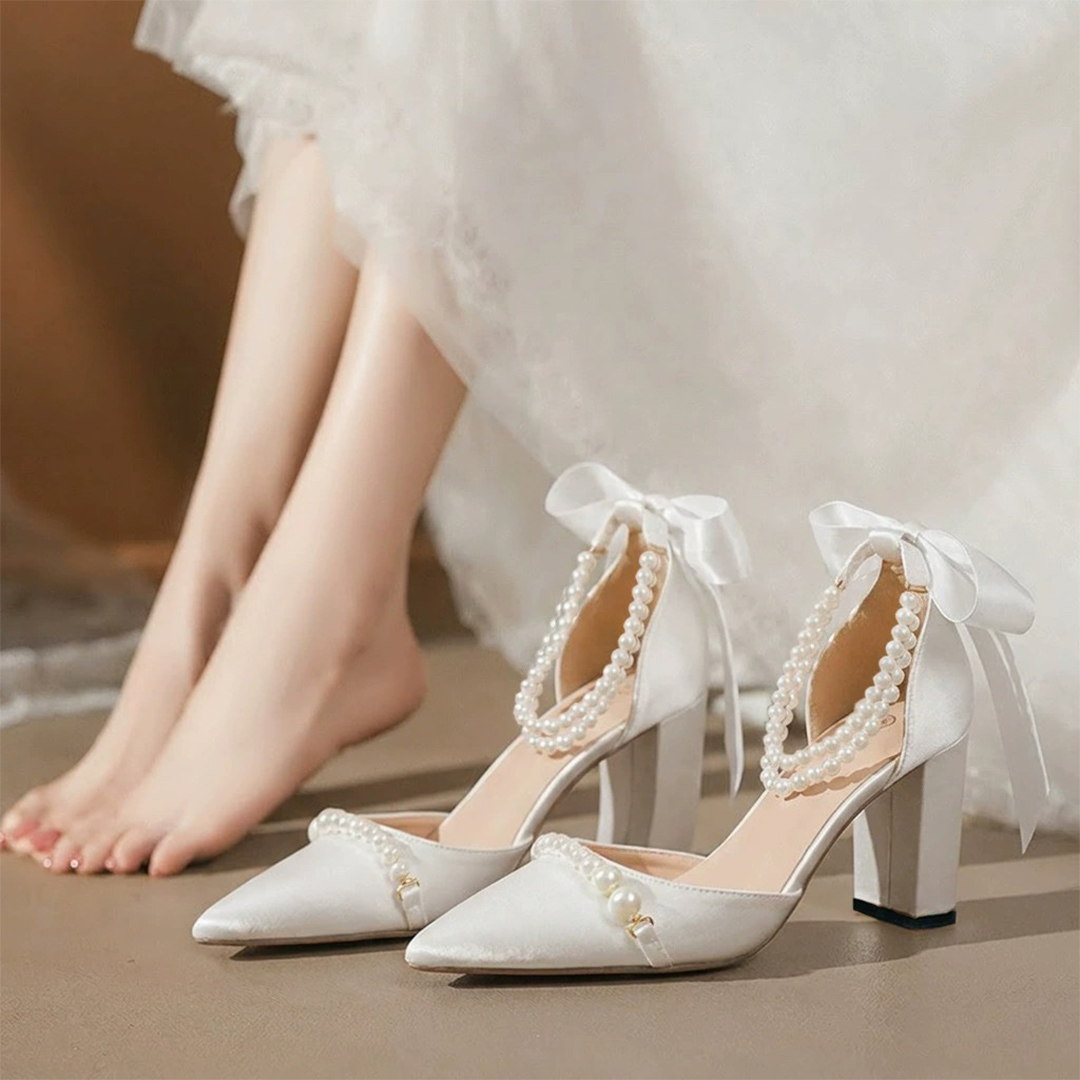 Chunky Heel Satin Point Toe Wedding Shoes With Imitation Pearl