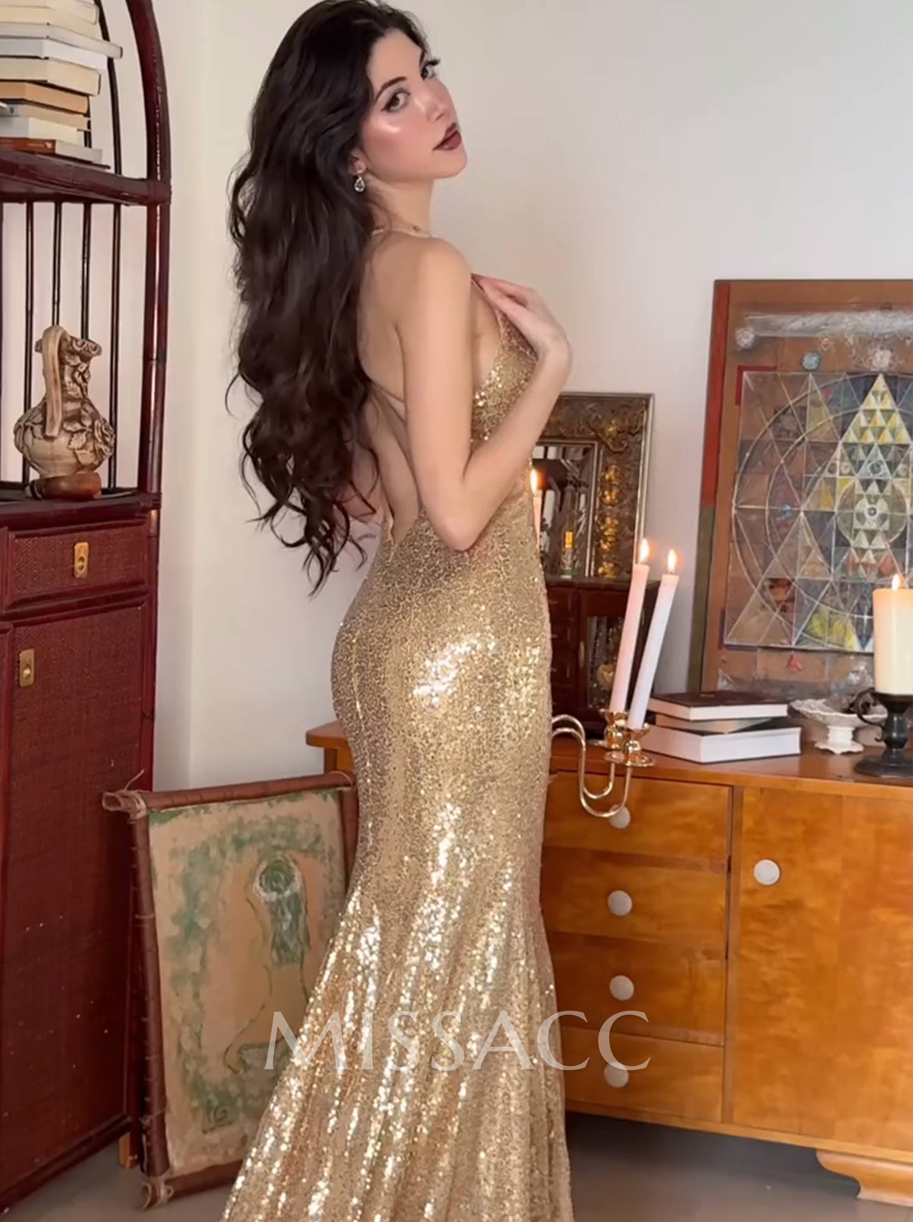 Sequinned V-Neck Sleeveless Mermaid Evening Dresses With Sweep Train