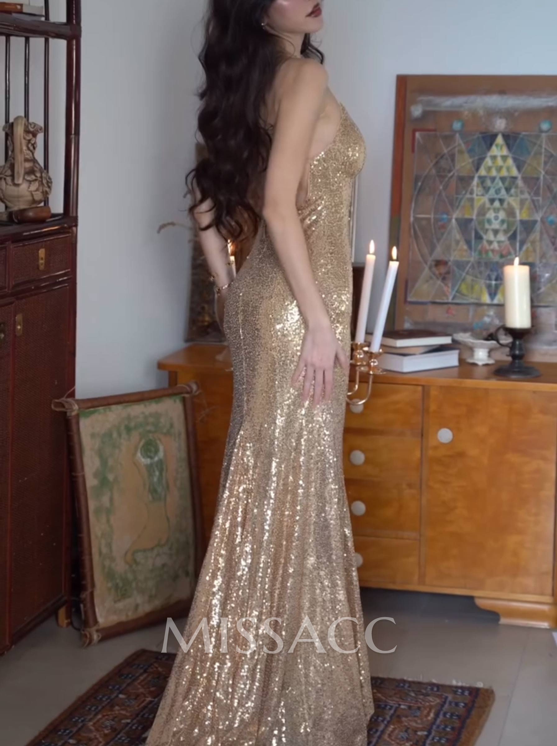 Sequinned V-Neck Sleeveless Mermaid Evening Dresses With Sweep Train