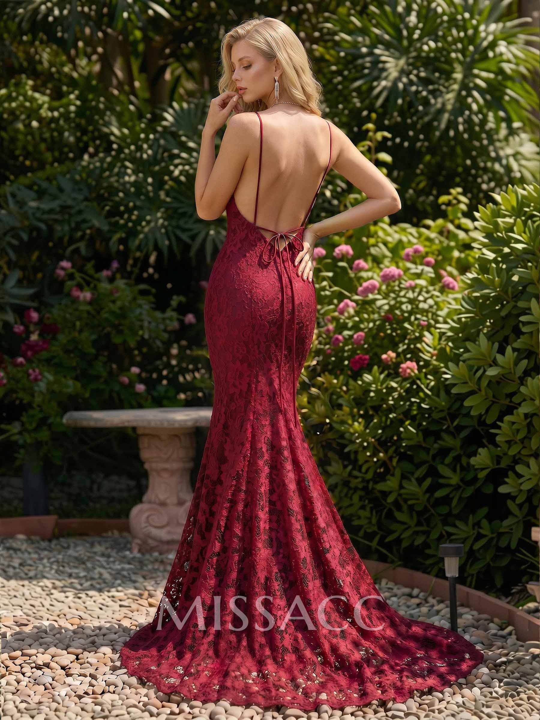 Fishtail/Mermaid V-Neck Sleeveless Lace Evening Gown With Sweep Train