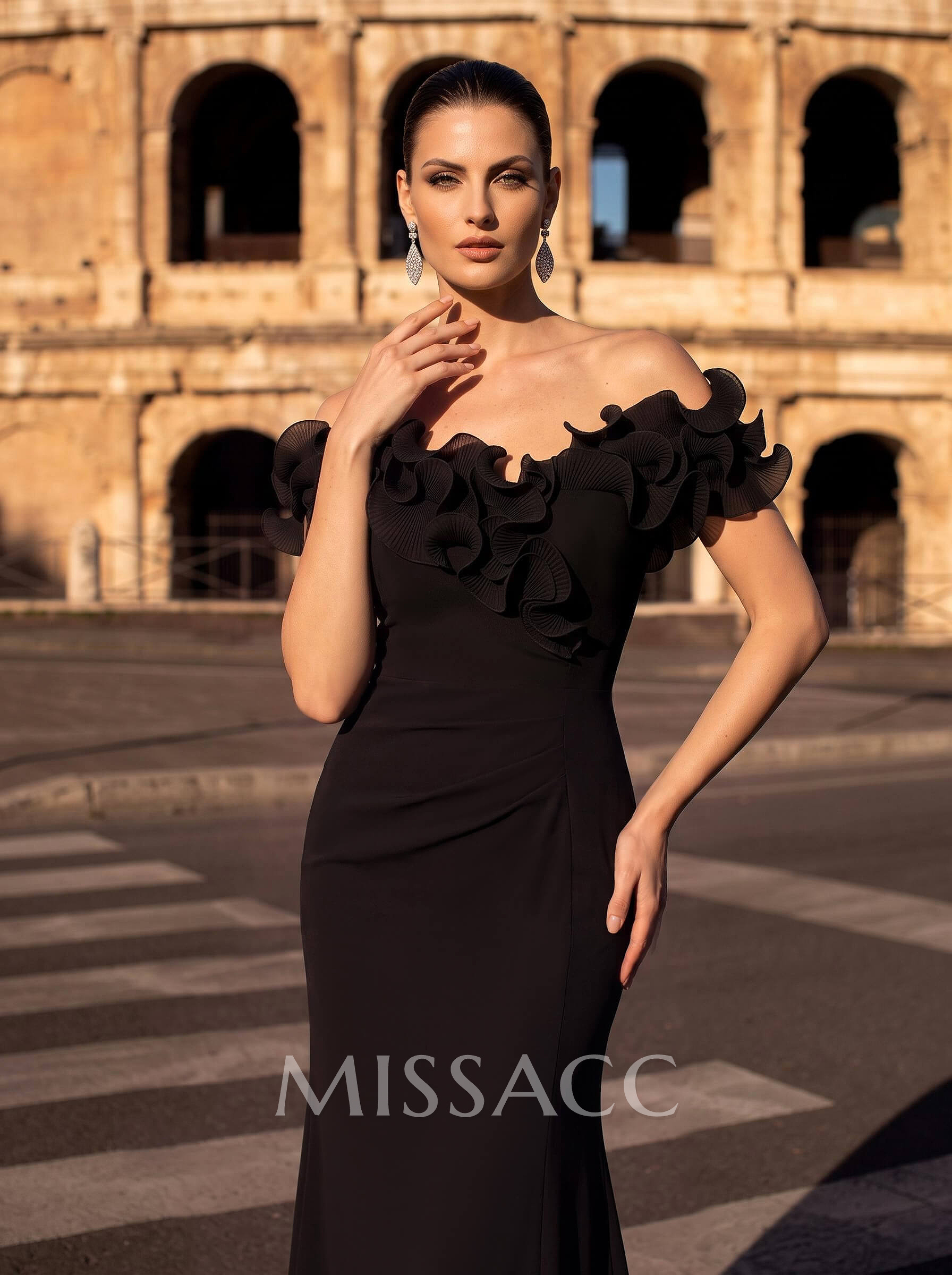 Sheath/Column Off-The-Shoulder Sleeveless Floor-Length Chiffon Evening Dresses