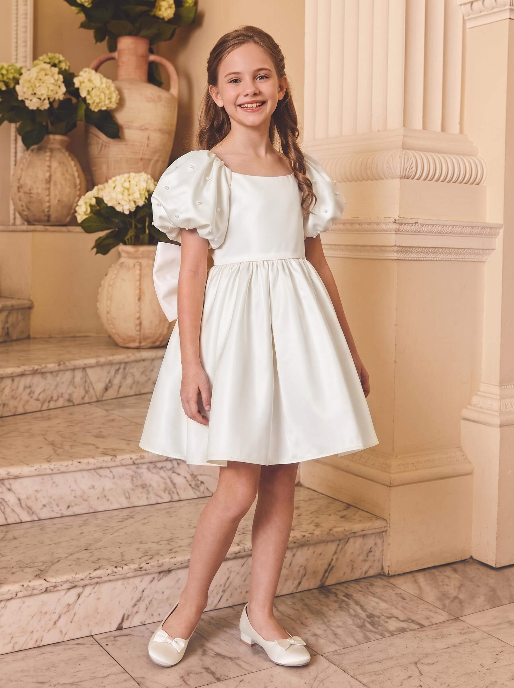 Ball-Gown Scoop Neck Short Sleeves Knee-Length Satin Flower Girl Dresses With Bow/Beading