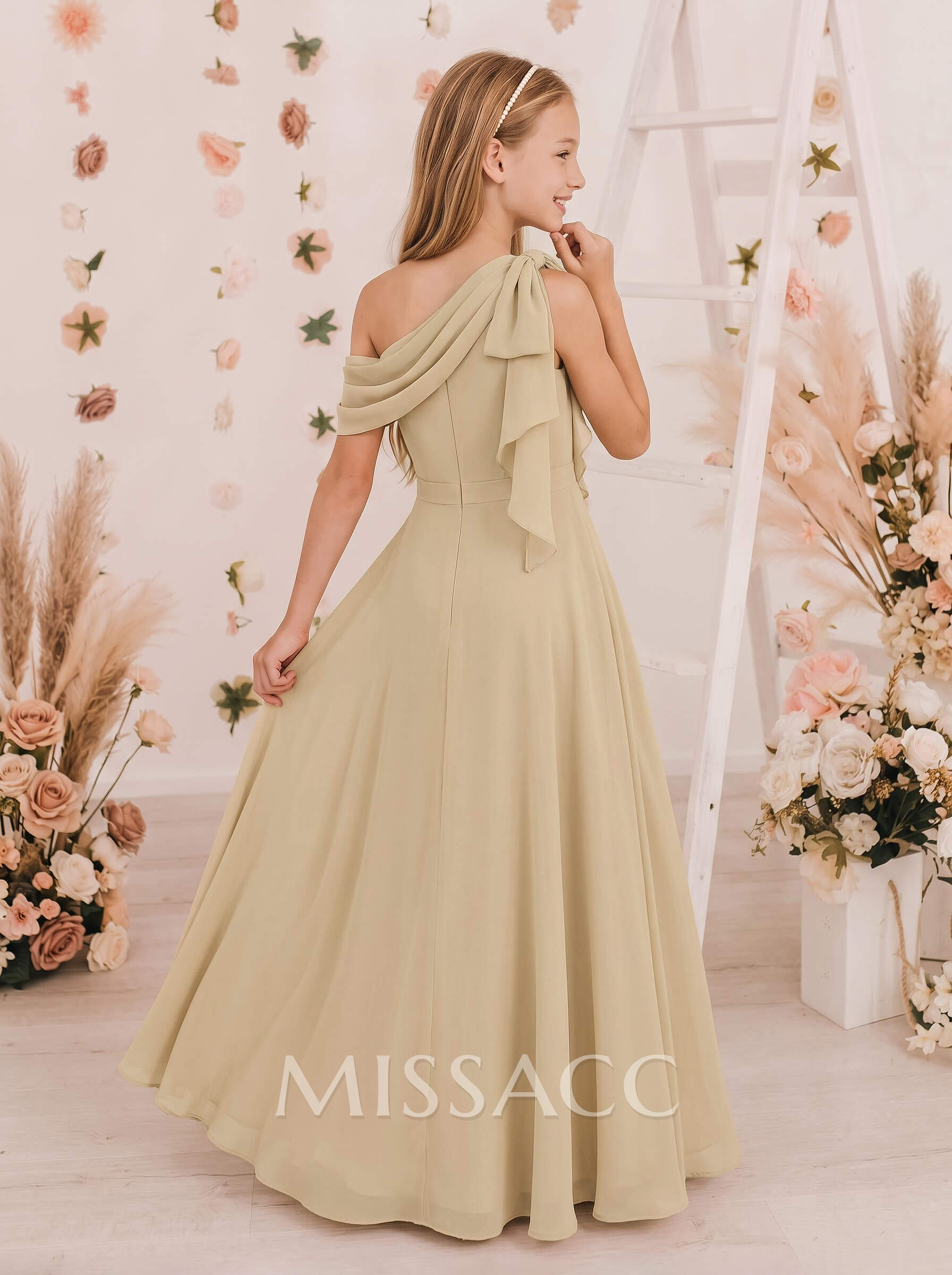 A-Line Asymmetrical Sleeveless Floor-Length Chiffon Junior Bridesmaid Dresses With Split Front/Bow