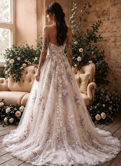 A-Line Sweetheart Sleeveless Sweep Train Tulle Wedding Dresses With Appliques Lace