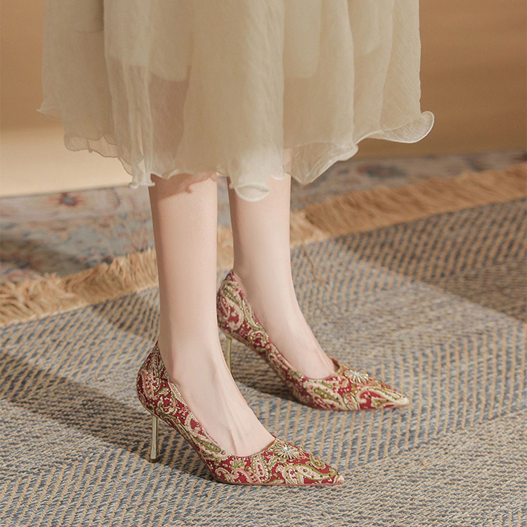 Stiletto Heel Satin Point Toe Wedding Shoes With Flower