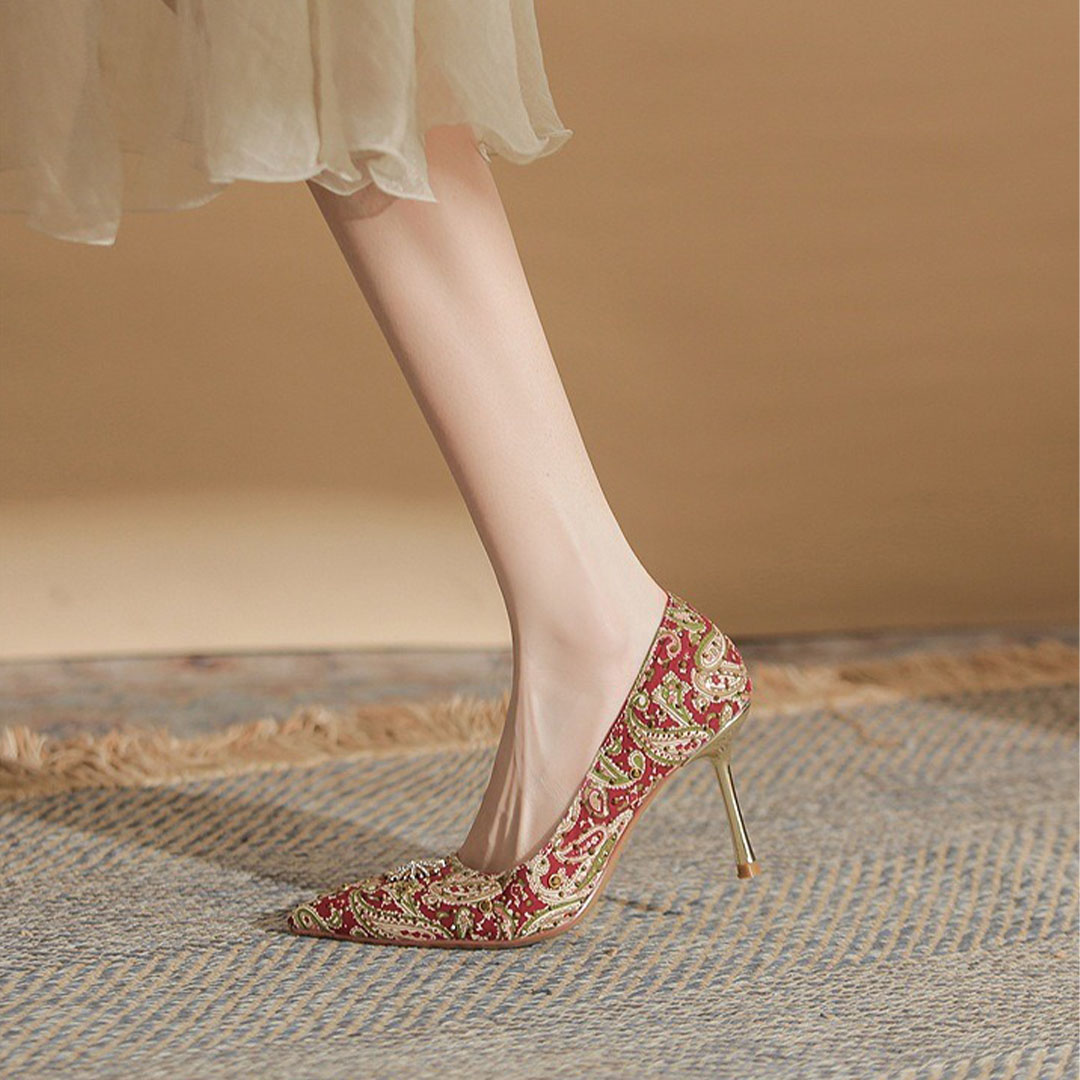 Stiletto Heel Satin Point Toe Wedding Shoes With Flower