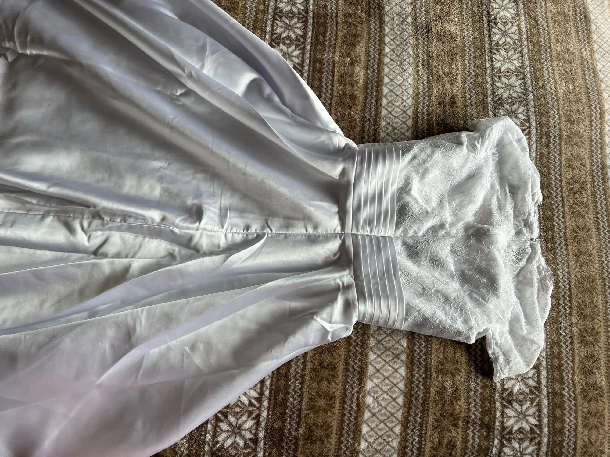 Robe Marquise Col En V Manches Courtes Longueur Mollet Dentelle/Satin Robes De Mariée