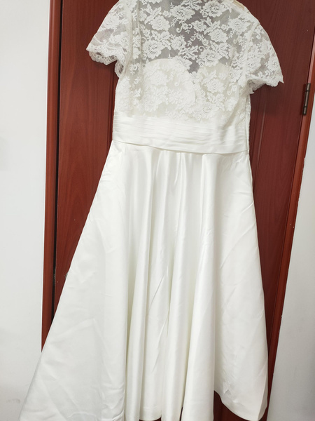 Ball Gown V-Neck Tea-length Lace Wedding Dress