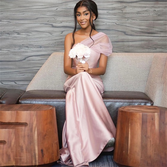 The dresses were pretty, and the quality was decent for the price. 