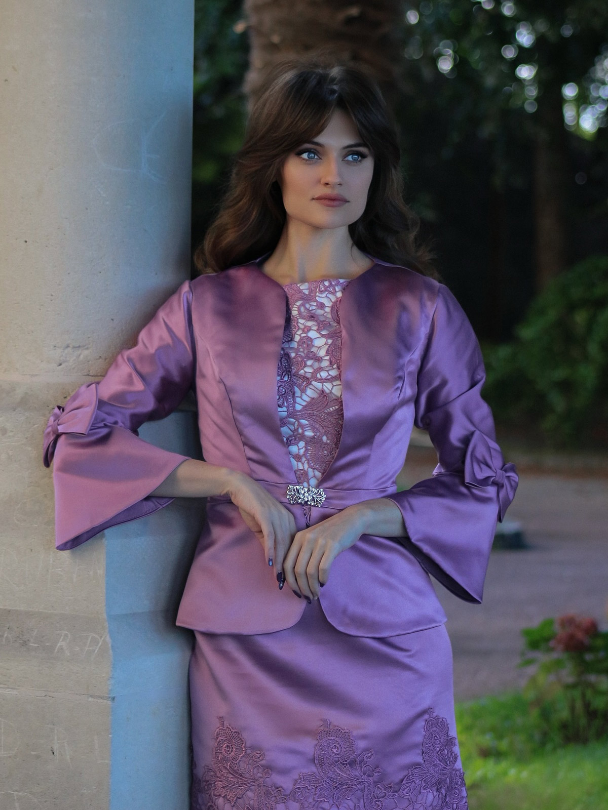 A touch of purple with this dress💜   From@minakshi.mahta
